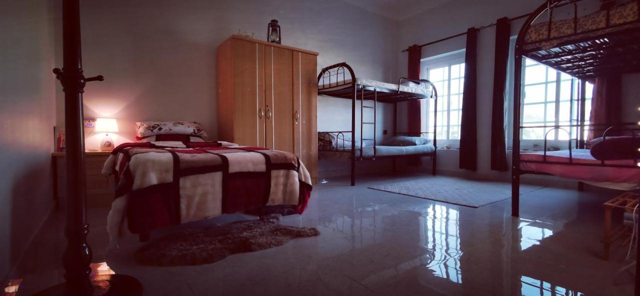 228Hostel Al Ḩamrāʼ Eksteriør billede